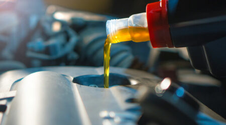 Avoid these 5 mistakes while replacing engine oil