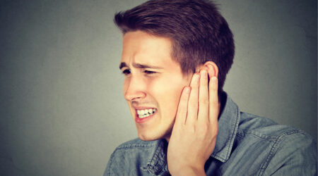 Common causes and symptoms of tinnitus