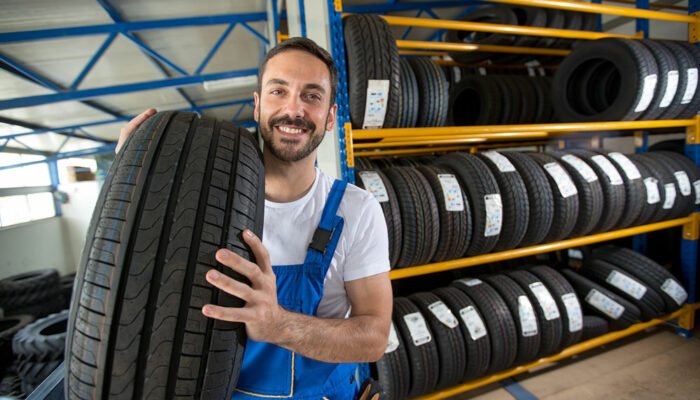 4 tips to save money when buying tires